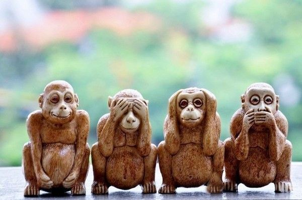 Что означает смайл обезьяны с закрытыми глазами?